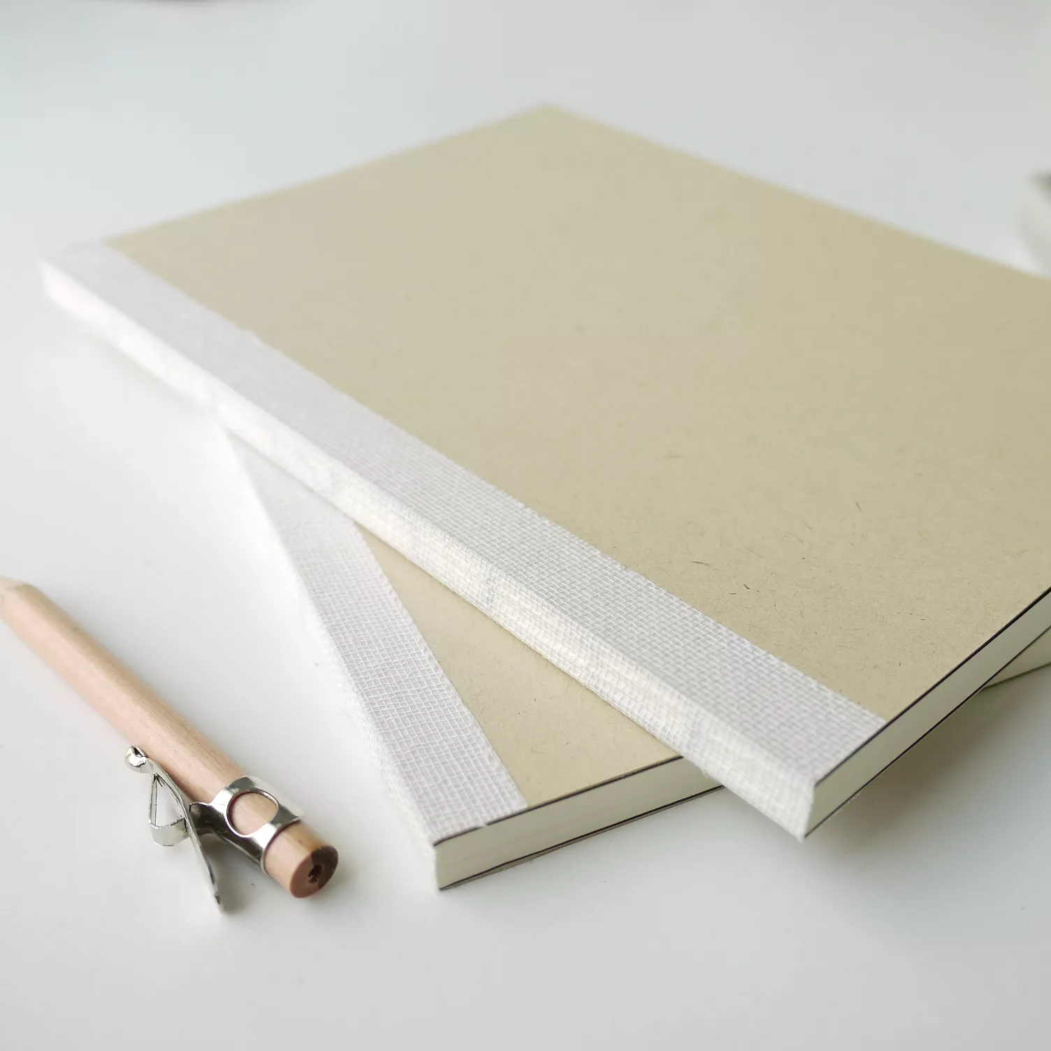 博客來 A5經典方格筆記本 米色 介紙1 0鋼筆適用紙 博客來 A5經典方格筆記本 米色 介紙1 0鋼筆適用紙