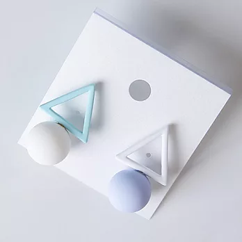 Kitch 奇趣設計 不對稱幾何設計耳環/耳針天藍+白