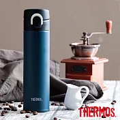 【THERMOS 膳魔師】黛藍風韻系列 超輕量 彈蓋不鏽鋼保溫瓶0.4L(JNI-401-BBK)黛藍色