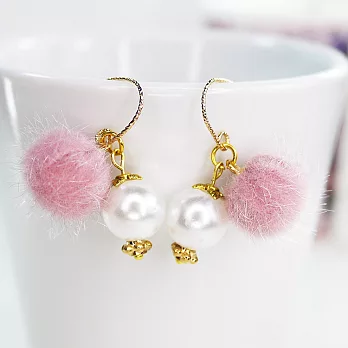 【PinkyPinky Boutique】甜美毛球珍珠耳環(粉紅色)