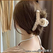 『坂井.亞希子』日系優雅簡約毛絨造型馬尾夾 -奶茶色