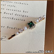 『坂井．亞希子』閃耀琉光系列古典綠寶石鑲鑽珍珠長款髮夾 -墨綠