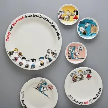 【日本YAMAKA】Snoopy史奴比與朋友們陶瓷深盤21.5cm ‧ 休憩
