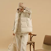 Queen Shop【02080175】基本立領設計鋪棉背心式外套  F 杏
