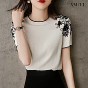 【AMIEE】優雅氣質刺繡雕花針織衫(KDT-2838) L 白色