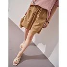 【慢。生活】夏季繡線大口袋造型繫帶寬版短褲 K3369  FREE 卡其色
