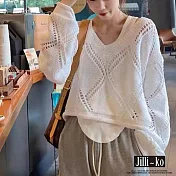 【Jilli~ko】菱形格鏤空V領長袖捲邊慵懶風針織毛衣 J9559  FREE 白色