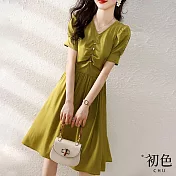 【初色】中長款V領文藝扣飾壓摺收腰顯瘦休閒連身裙洋裝-綠色-67935(M-2XL可選) XL 綠色