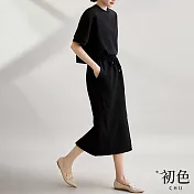 【初色】圓領短袖素色拼接上衣+開衩半裙套裝-共2色-67496(M-XL可選) M 黑色