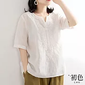【初色】棉麻風短袖寬鬆V領刺繡襯衫上衣-共6色-67336(M-2XL可選) M 白色
