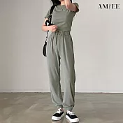 【AMIEE】率性修身運動風2件套裝(3色/M-2XL/KDAY-515) M 綠色