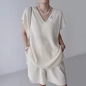 【MsMore】 韓國chic甜美V領寬鬆短袖針織衫+抽繩高腰休閒闊腿短褲兩件式套裝# 121046 FREE 米白色