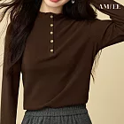 【AMIEE】百搭花蕊小扣半高領上衣(KDTQ-9635) M 咖啡色