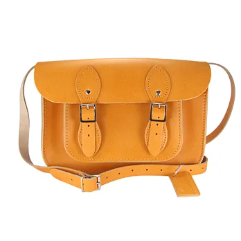 【The Leather Satchel Co.】11吋 英國手工牛皮劍橋包 肩背 側背手拿包 精湛工藝 新款磁釦設計方便開啟(駝黃)