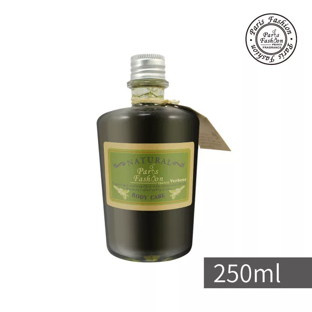 這款巴黎香氛馬鞭草精油泡泡浴結合天然精油與溫和配方,提供放鬆舒緩的沐浴體驗。馬鞭草精油具有安神與改善睡眠的功效,適合壓力大、需要放鬆的您。無新增化學物質,適合敏感肌使用,讓您在泡澡時享受純粹的香氣與療癒感。 Paris fragrance巴黎香氛 馬鞭草精油泡泡浴