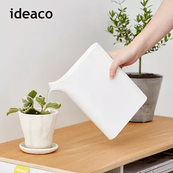【日本ideaco】A4薄型澆水壺 -白