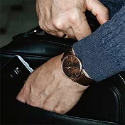 GRUNDSTOF 沉穩經典原木手錶 - 核桃木節 40mm 黃銅金 咖啡皮帶 核桃木