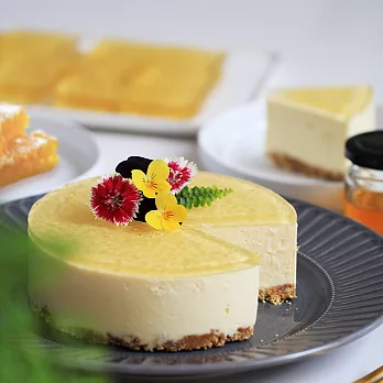 【大目農田】甜蜜完美三入組-蜂蜜生乳酪蛋糕、冰涼蜂蜜蒟蒻300gx2盒、小農純蜂蜜 (含運)