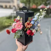 【Flower Plus】 紅袖添香 | 直立式鮮花禮盒