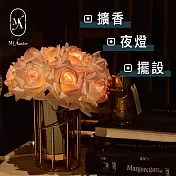 【愛莯】15朵玫瑰花LED夜燈螺旋玻璃花瓶系列(附贈USB充電插頭) 15朵維多利亞玫瑰花