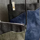 濁河良品 | 漫步隨行 大容量手機揹袋 - 潑墨深海藍